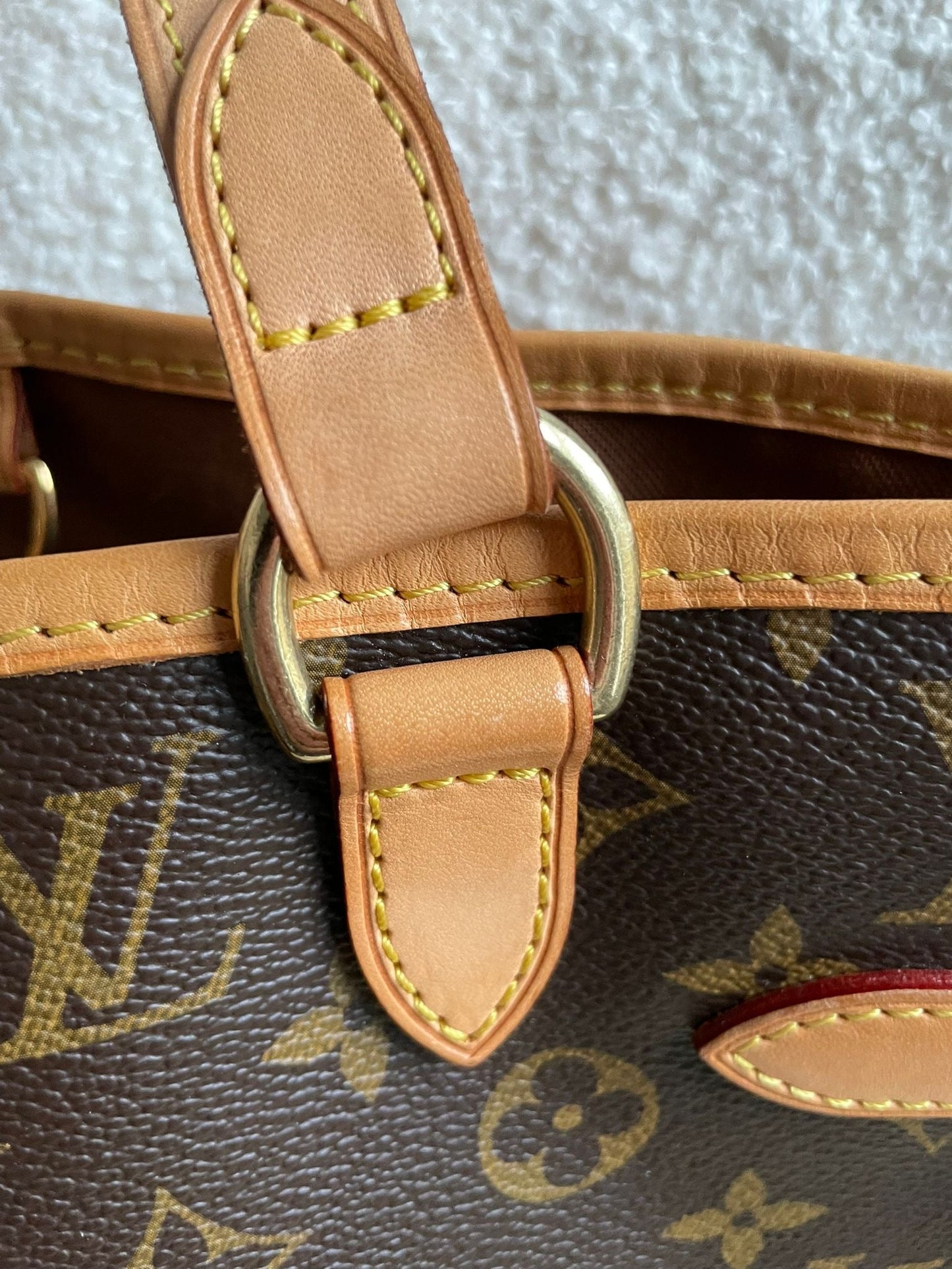 Louis Vuitton Batignolles in Monogram Canvas