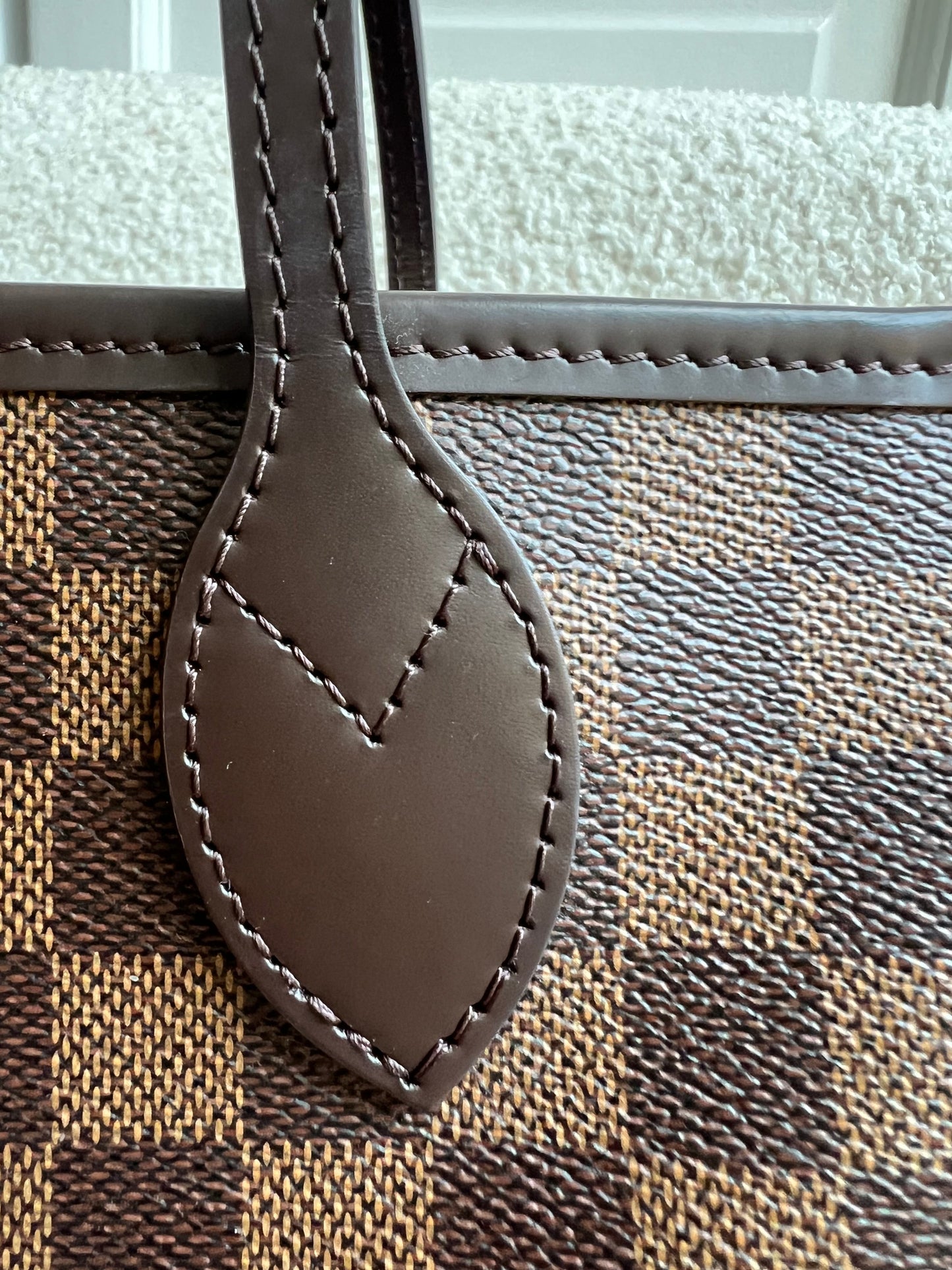 Louis Vuitton Neverfull MM Damier Ebene Cherry Interior (RRP £1,430)