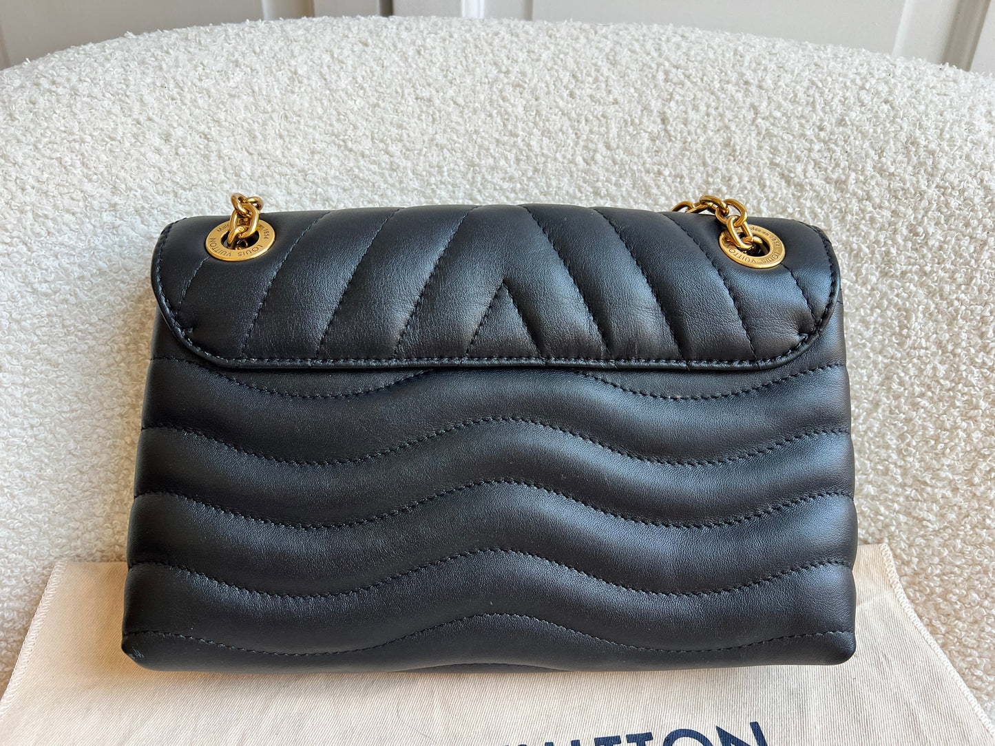 Louis Vuitton Black New Wave Chain Bag MM (RRP £2310)