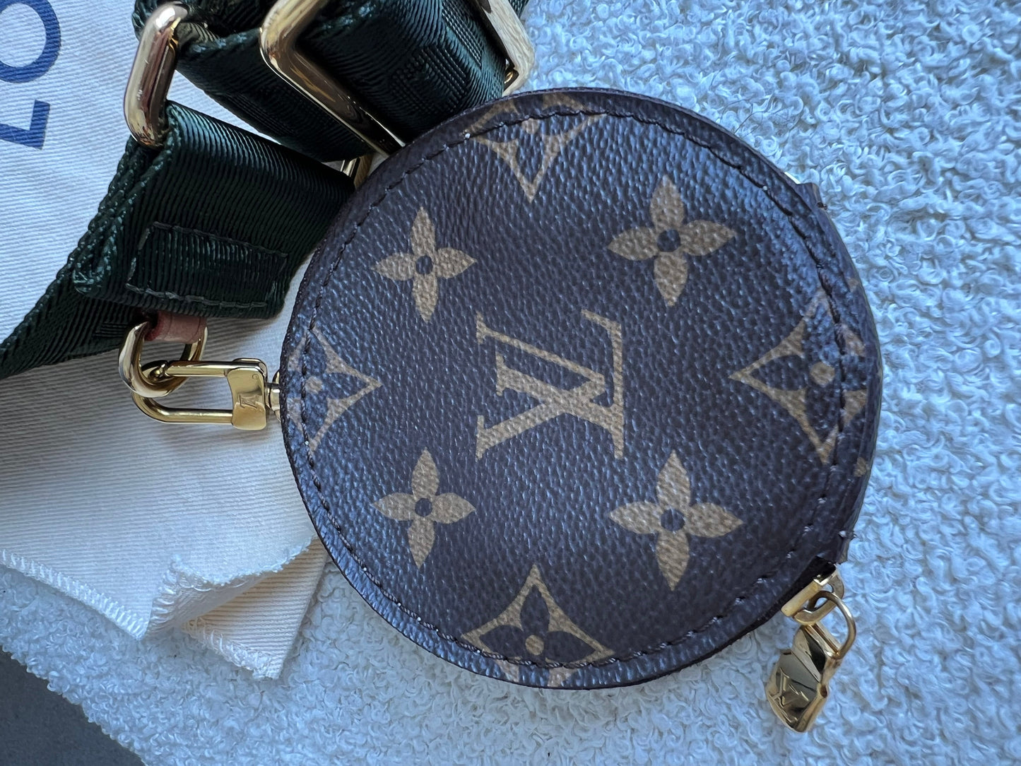 Louis Vuitton Multi Pochette Accessoires Khaki (RRP £2070)