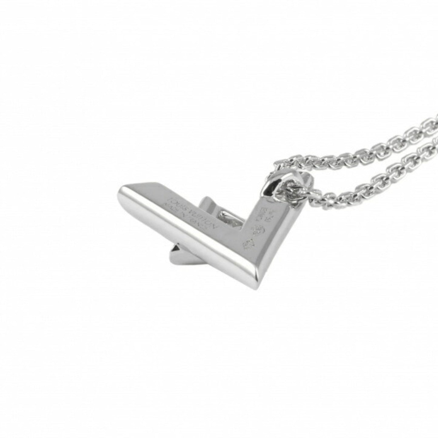 Louis Vuitton    (18K) Necklace