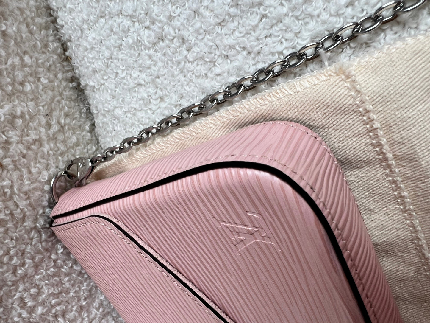 Louis Vuitton Felicie Pochette Rose Ballerine Epi (RRP £1160)