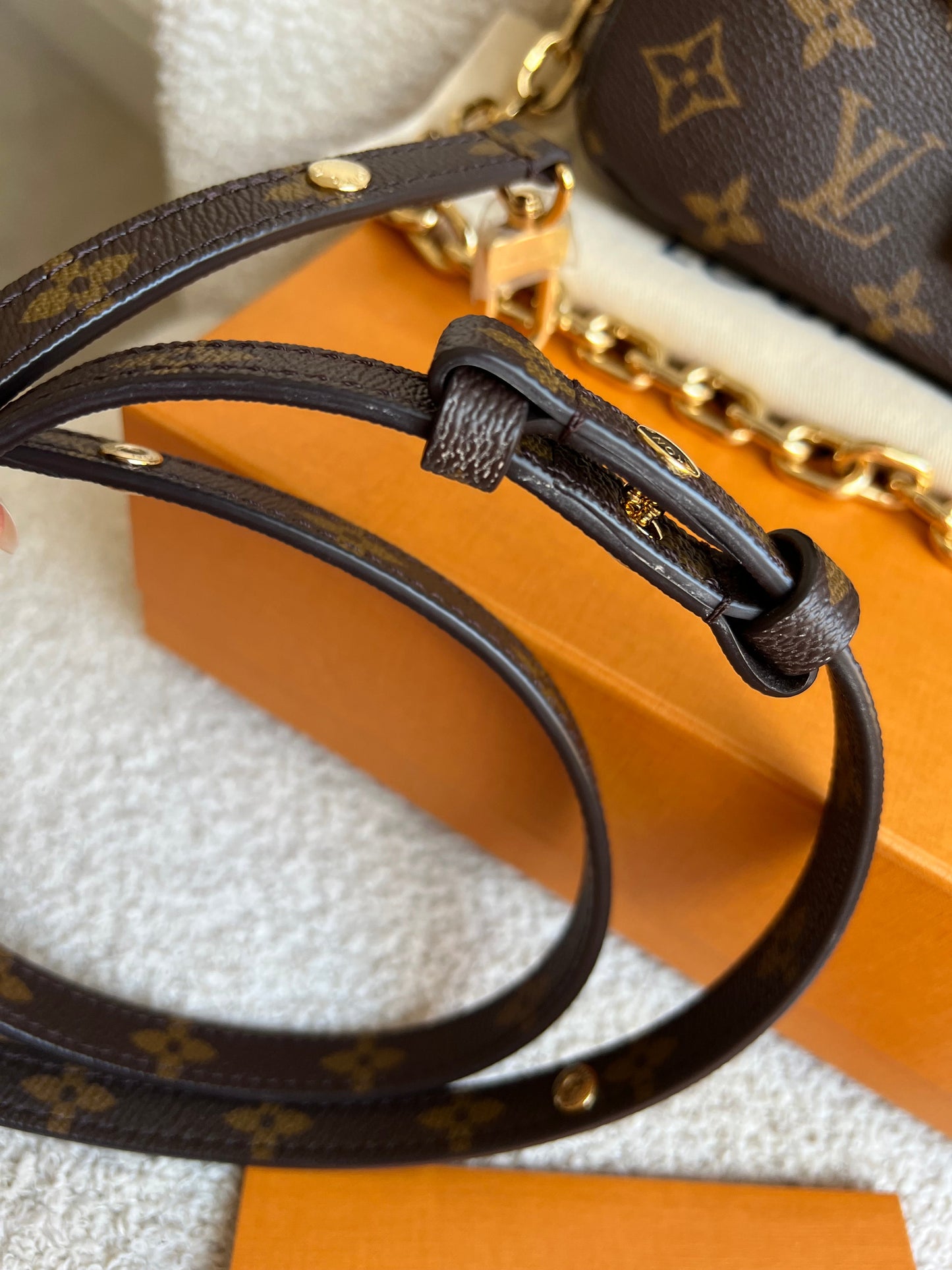 Louis Vuitton Pochette Metis East West Monogram (RRP £2,270)