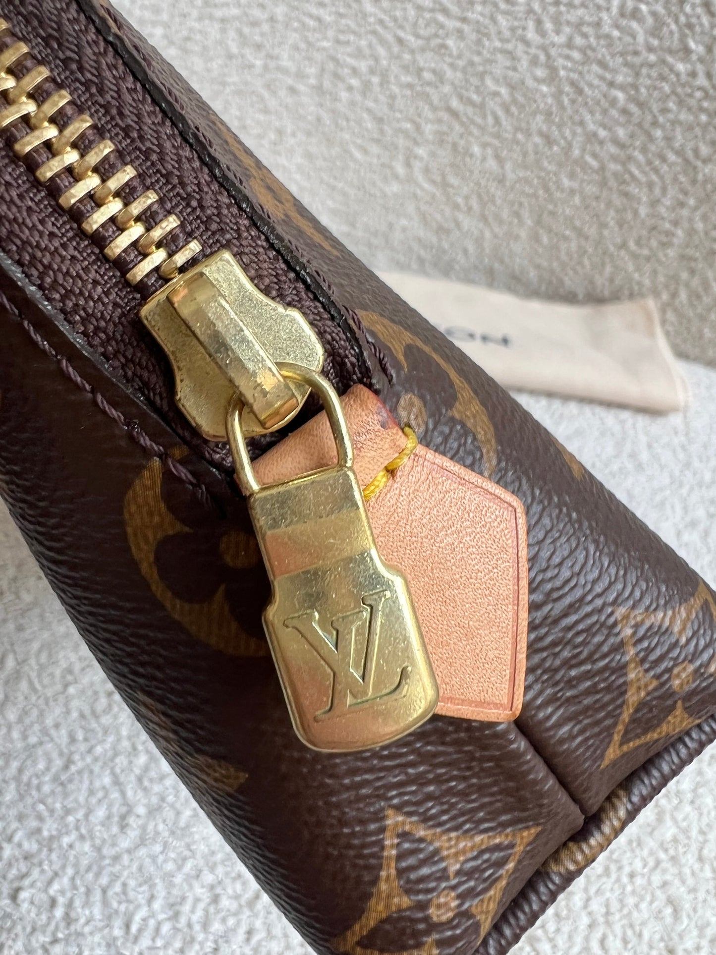 Louis Vuitton Cosmetic Pouch GM Monogram (RRP £495)