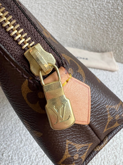 Louis Vuitton Cosmetic Pouch GM Monogram (RRP £495)