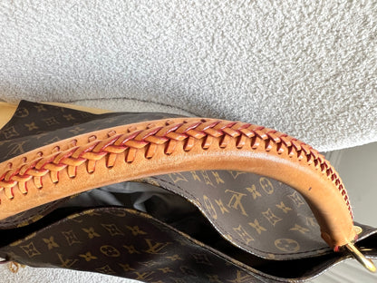 Louis Vuitton Artsy MM Monogram (RRP £1,940)