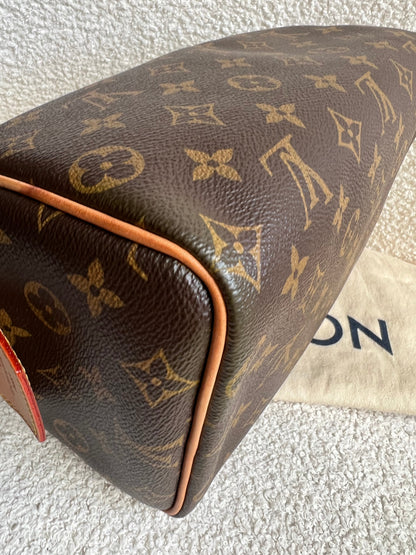 Louis Vuitton Dopp Kit Toilet Pouch Monogram (RRP £780)