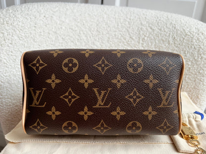 Louis Vuitton Speedy Monogram Bandouliere 20 (RRP £1650)