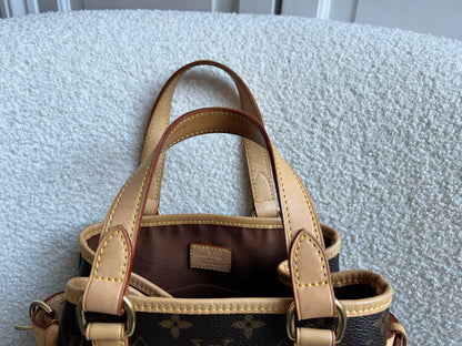 Louis Vuitton Batignolles in Monogram Canvas