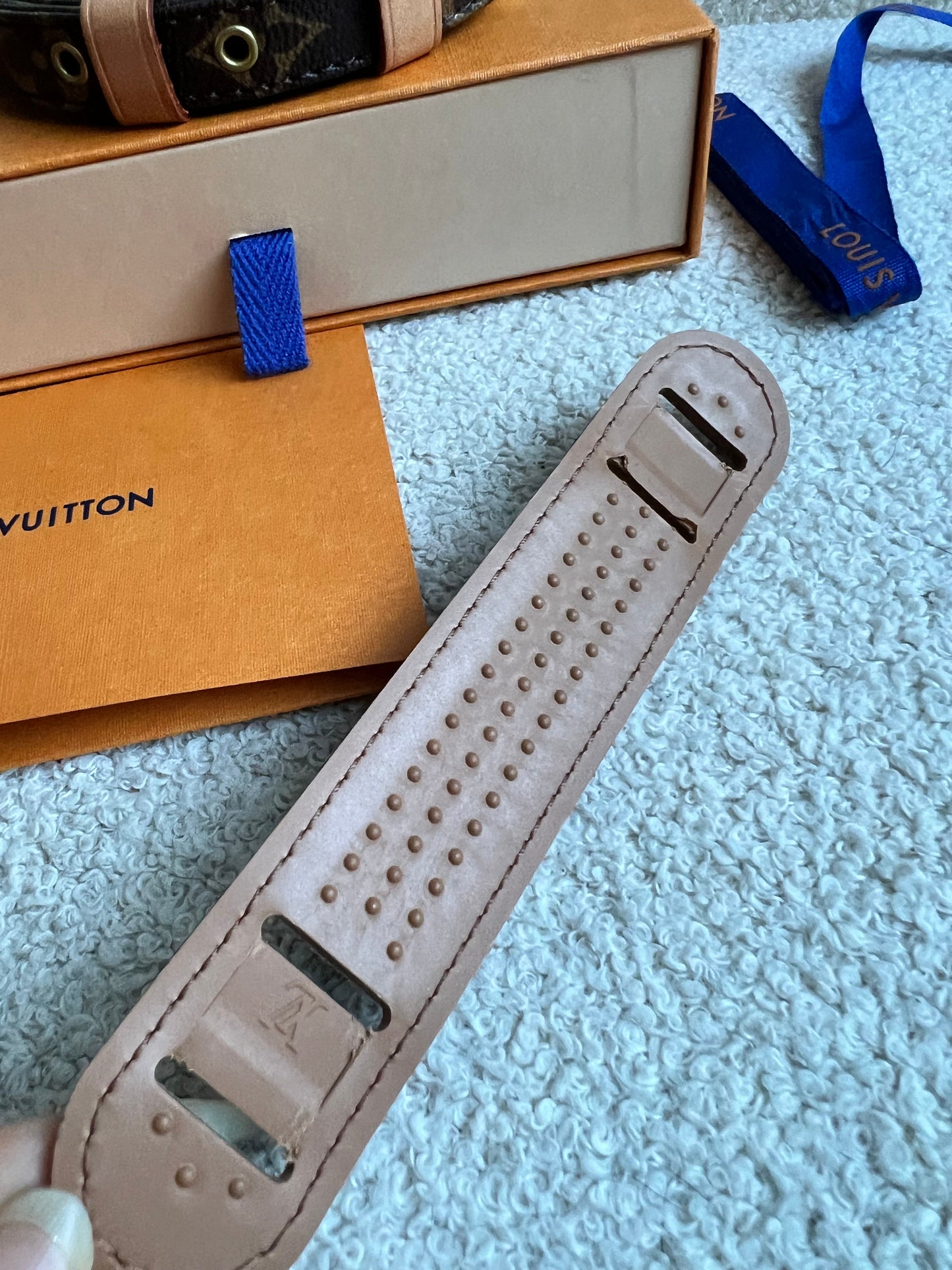 Louis Vuitton Monogram Bandouliere Strap