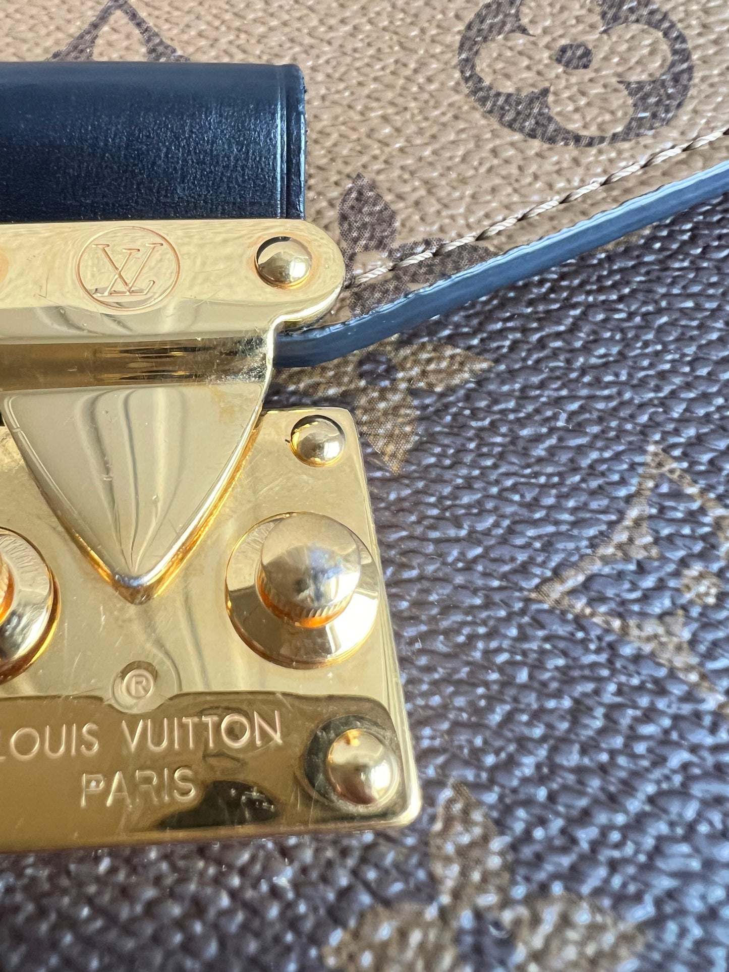 Louis Vuitton Pochette Metis Reverse Monogram (RRP £2,020)