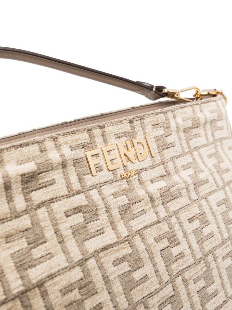 O LOCK CHAIN CROSSBODY BAG