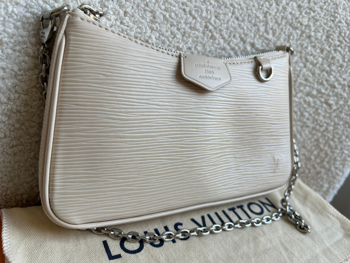 Louis Vuitton Easy Pouch Creme Epi (RRP £1320)
