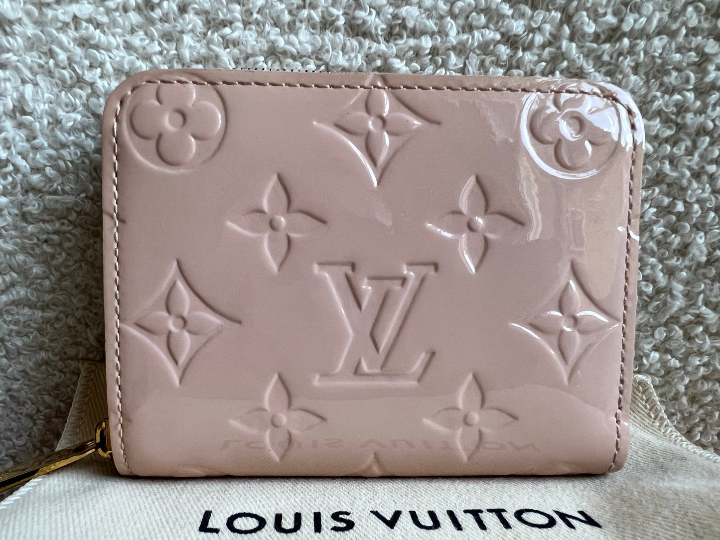 Louis Vuitton Zippy Coin Purse in Rose Ballerine Vernis Patent (RRP £420)
