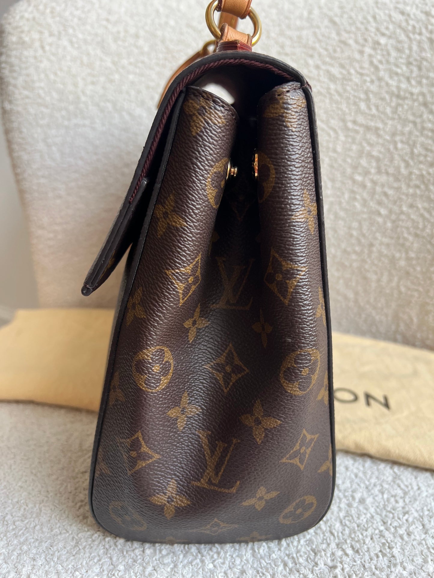 Louis Vuitton Cluny MM Monogram (RRP £1890)