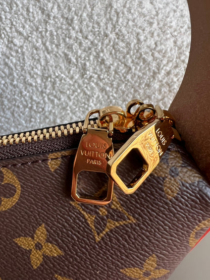 Louis Vuitton Slouchy MM Monogram (RRP £2110)