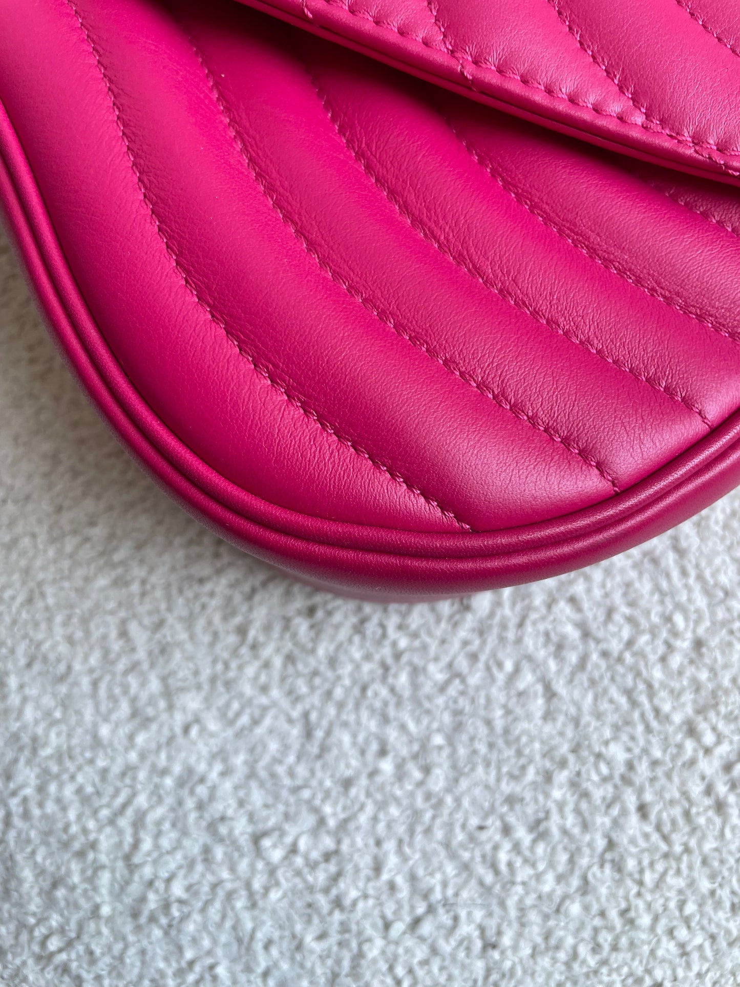 Louis Vuitton New Wave MM Bag in Pink