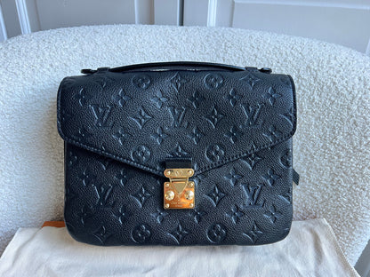 Louis Vuitton Pochette Metis Black Empreinte (RRP £2,200)