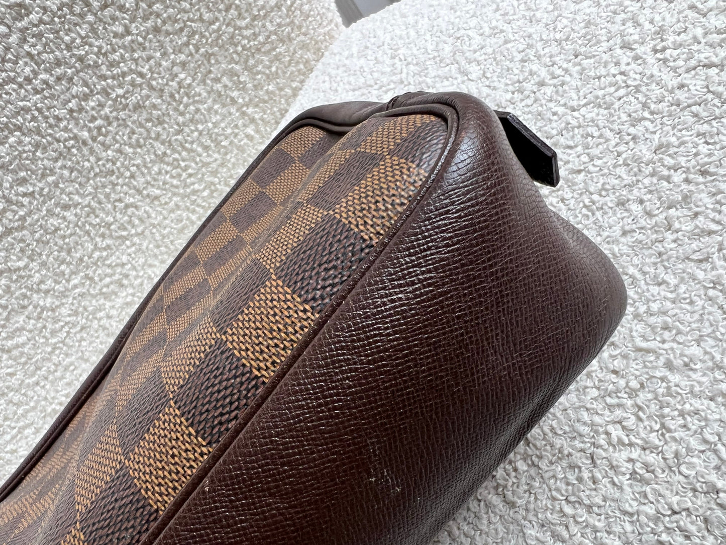 Louis Vuitton Damier Ebene Trousse Toilette