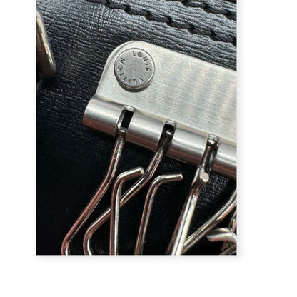 Louis Vuitton Danube Male Crossbody Bag - '10s