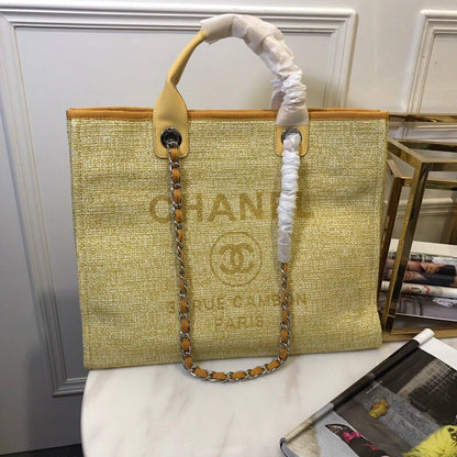 Chanel Luxury Handbag Style 543
