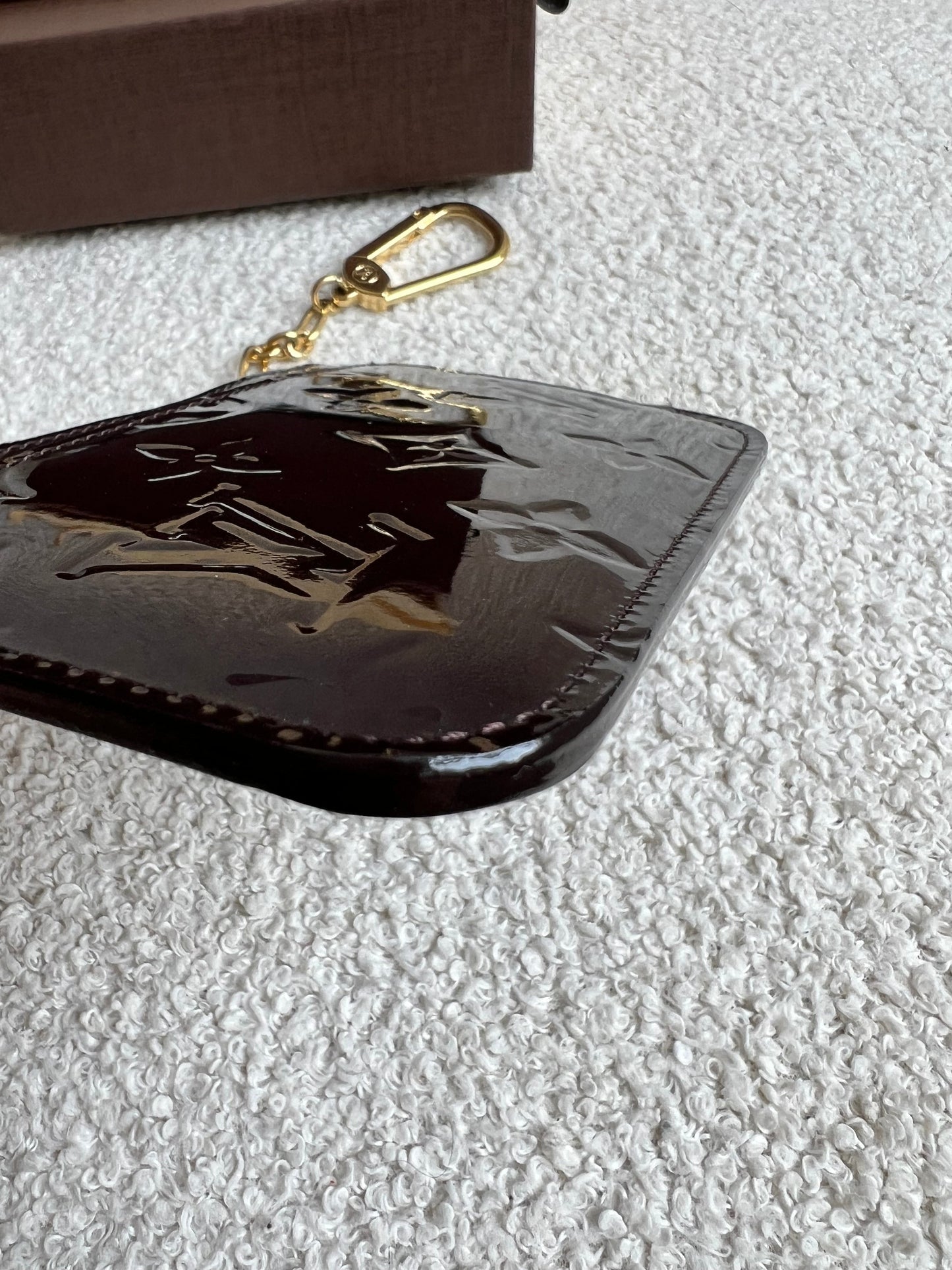 Louis Vuitton Amarante Vernis Key Pouch