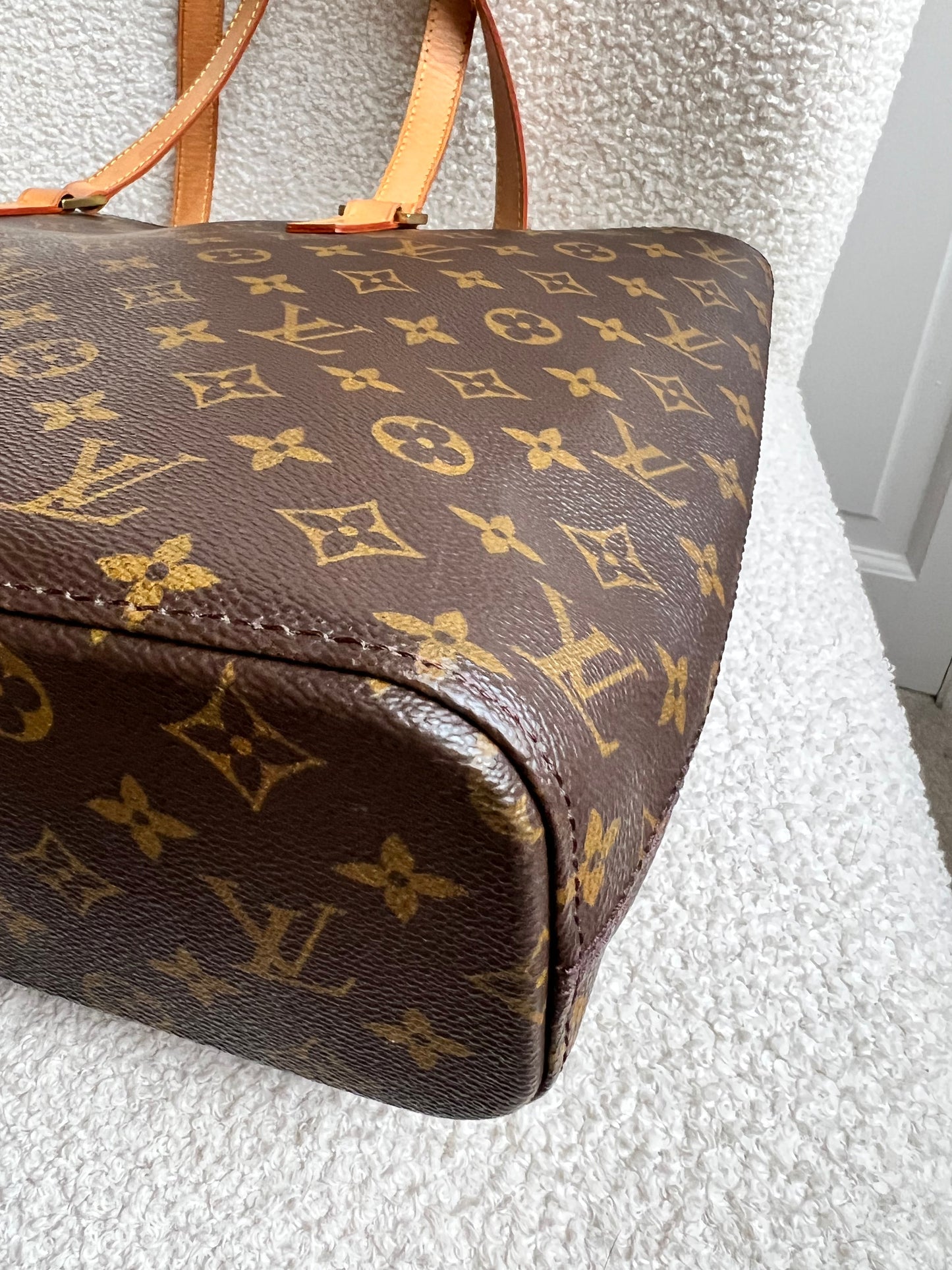 Louis Vuitton Luca Tote Monogram