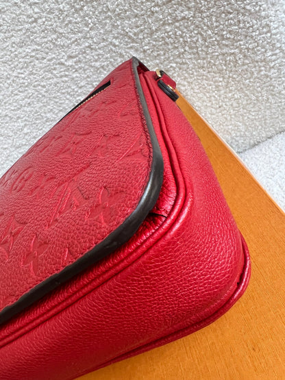 Louis Vuitton Pochette Metis Red Empreinte (RRP £2,130)