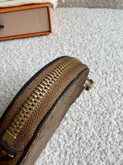 Louis Vuitton Round Coin Purse Reverse Monogram