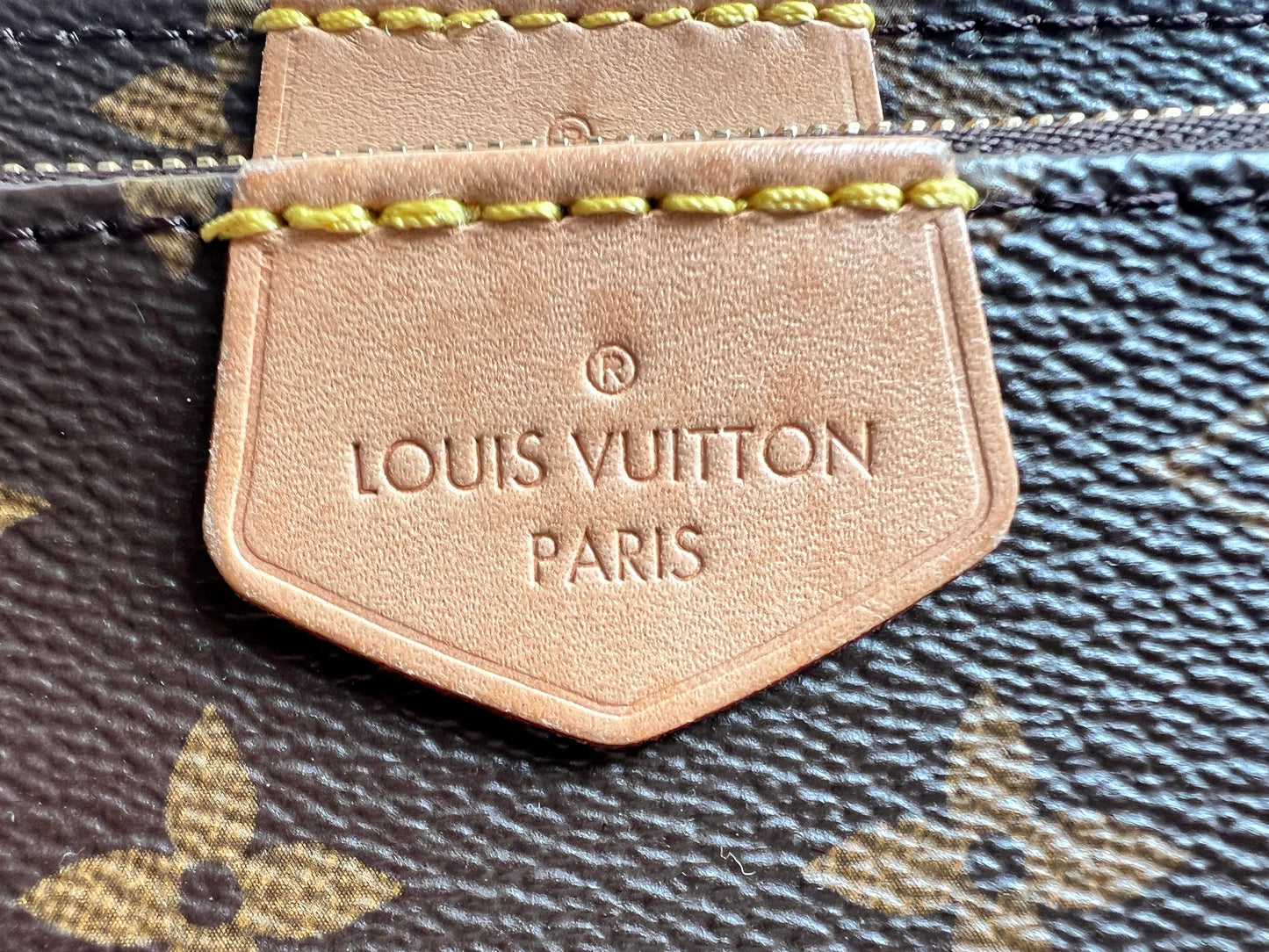 Louis Vuitton Multi Pochette Accessoires Khaki (RRP £2030)