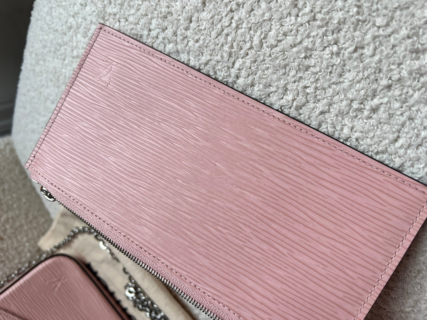 Louis Vuitton Felicie Pochette Rose Ballerine Epi (RRP £1160)