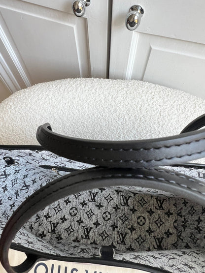 Louis Vuitton Neverfull MM Jacquard Denim