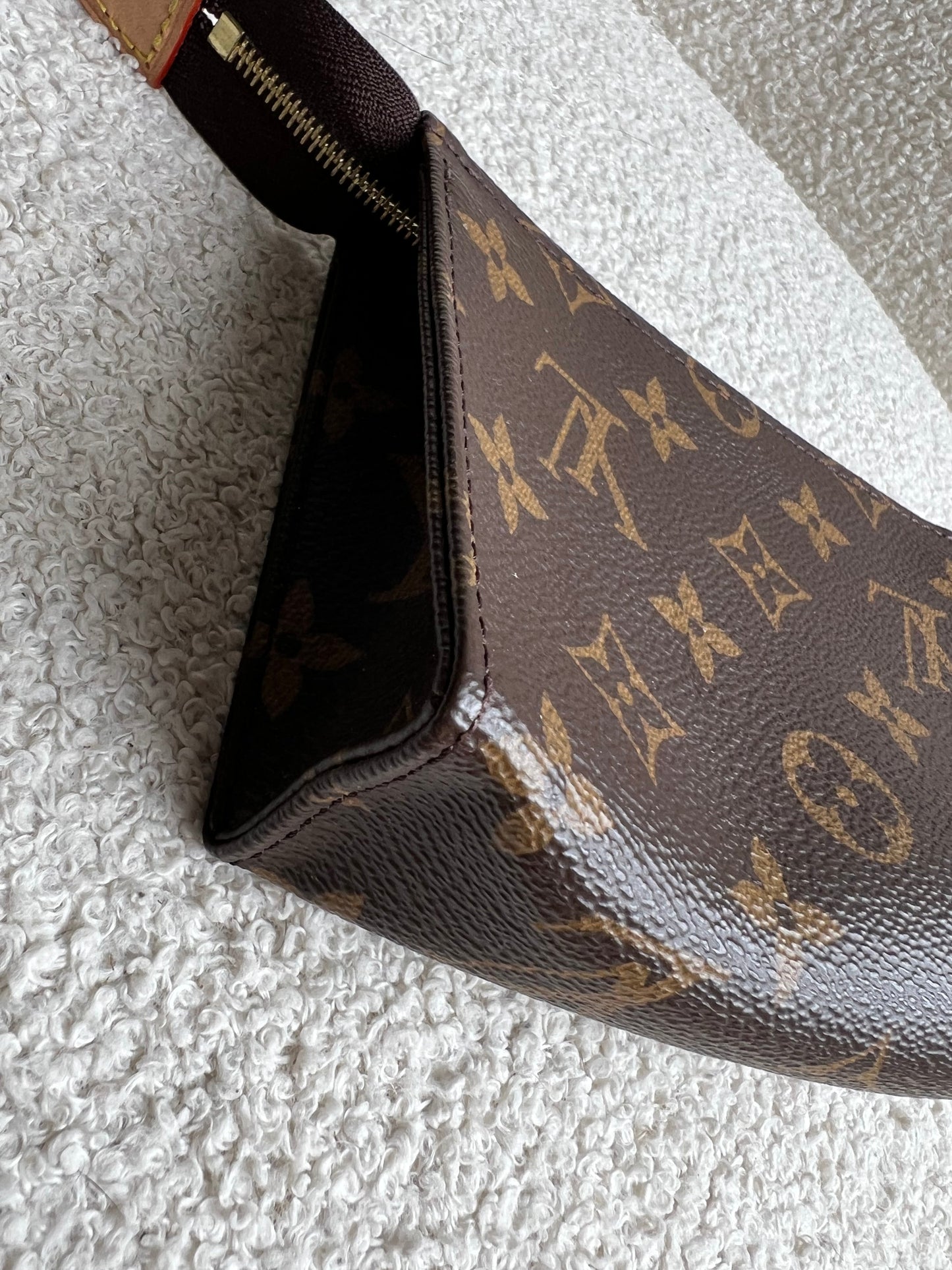 Louis Vuitton Toiletry Pouch 15 Monogram