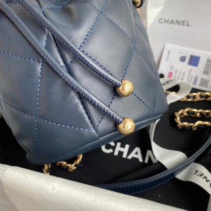 Chanel Luxury Handbag Style 648