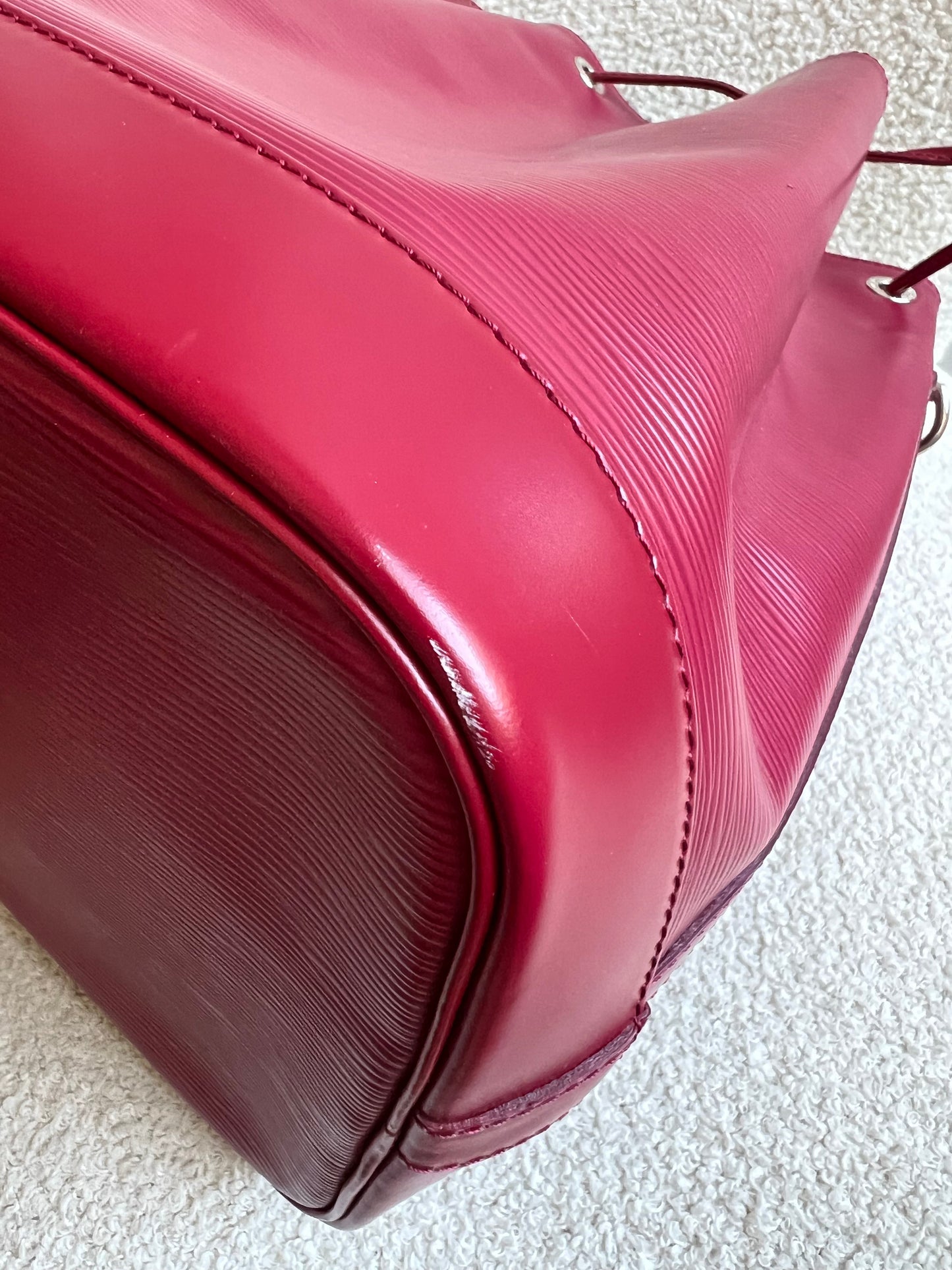 Louis Vuitton Fuchsia Epi Noe GM Bucket Bag