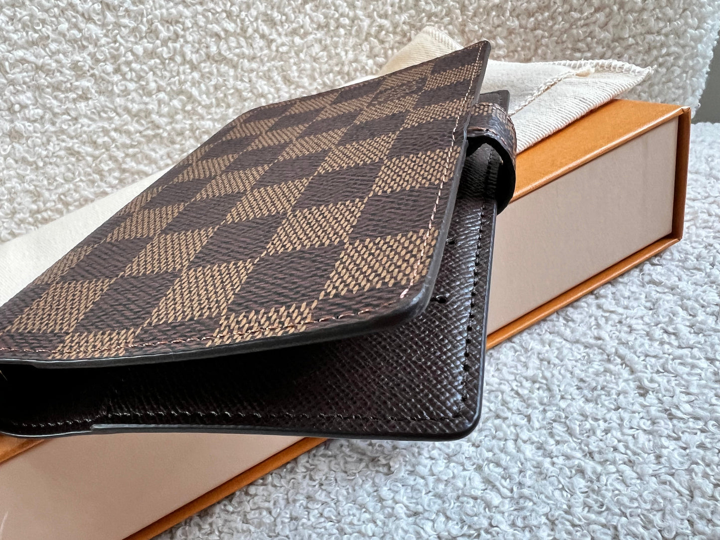 Louis Vuitton Damier Ebene Small Ring Agenda Cover (RRP £290)
