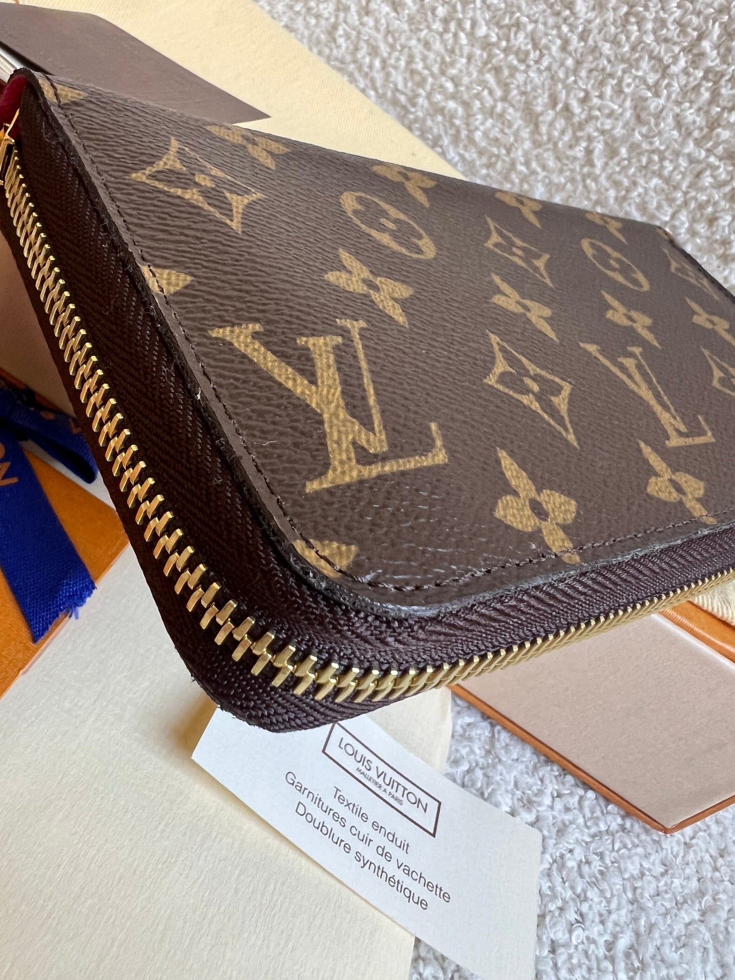 Louis Vuitton Zippy Wallet in Grenade Monogram V
