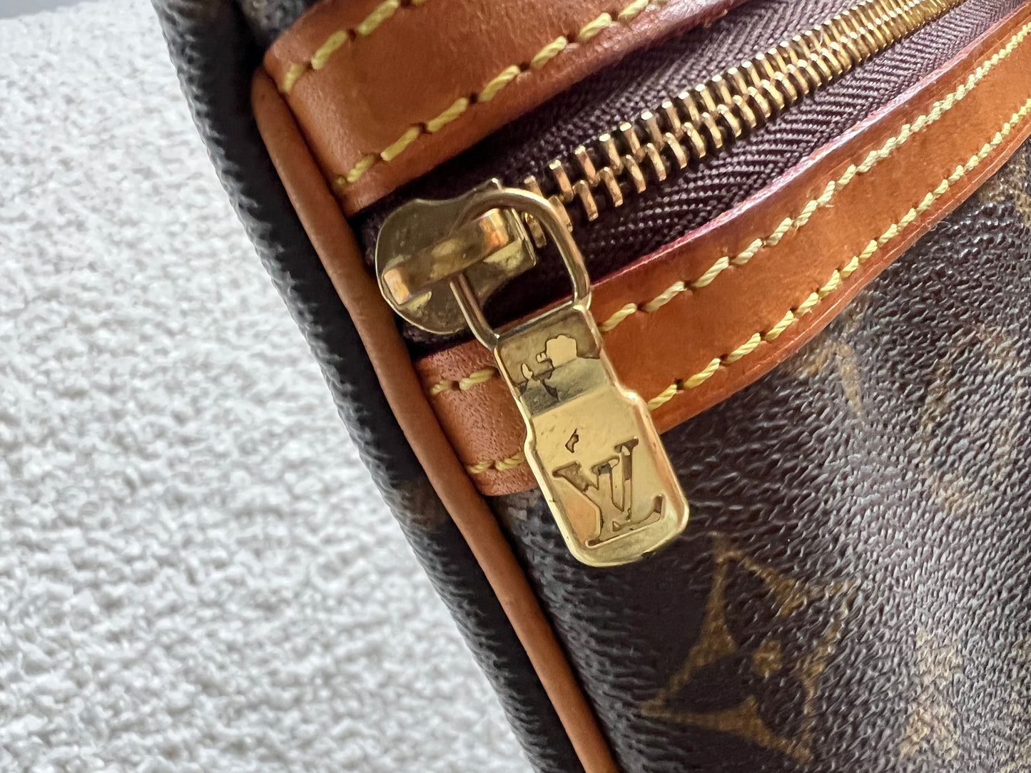 Louis Vuitton Bosphore Messenger Monogram
