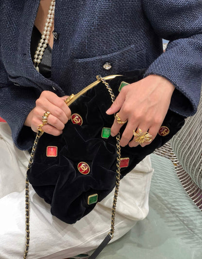 Chanel 2022 Black Velvet Green And Red Gripoix Embellished Cc Pouch Bag Gold Hardware