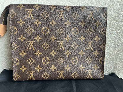 Louis Vuitton Toiletry Pouch 26 Monogram