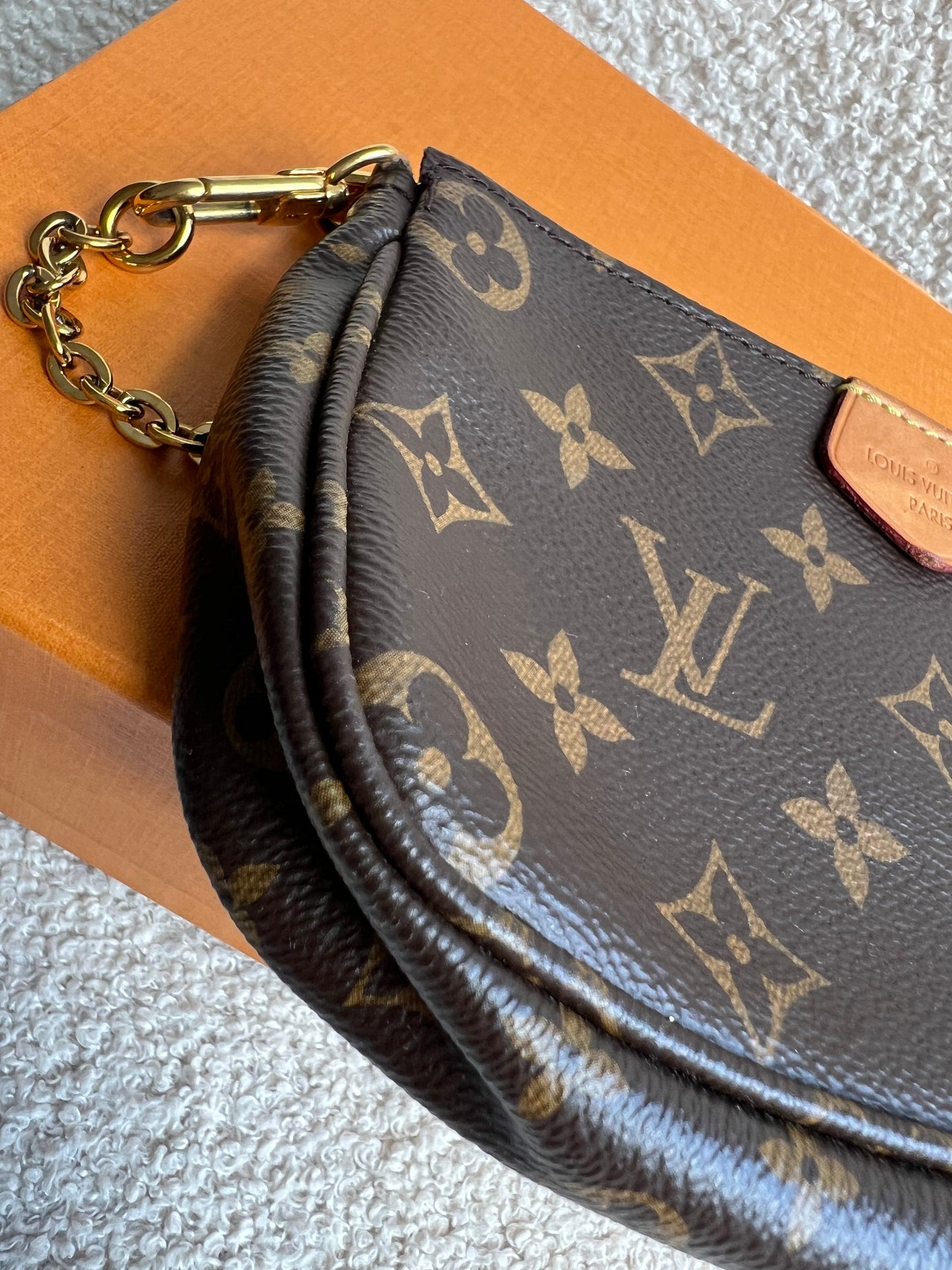 Louis Vuitton Multi Pochette Accessoires Khaki (RRP £2070)