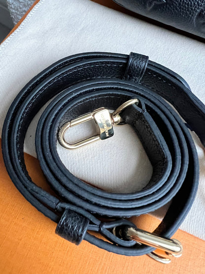 Louis Vuitton Pochette Metis Black Empreinte (RRP £2,200)
