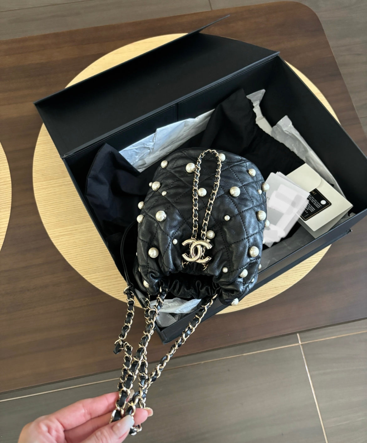 Chanel Luxury Leather Handbag Style 13