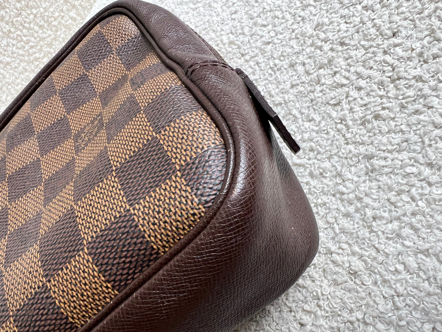 Louis Vuitton Damier Ebene Trousse Toilette