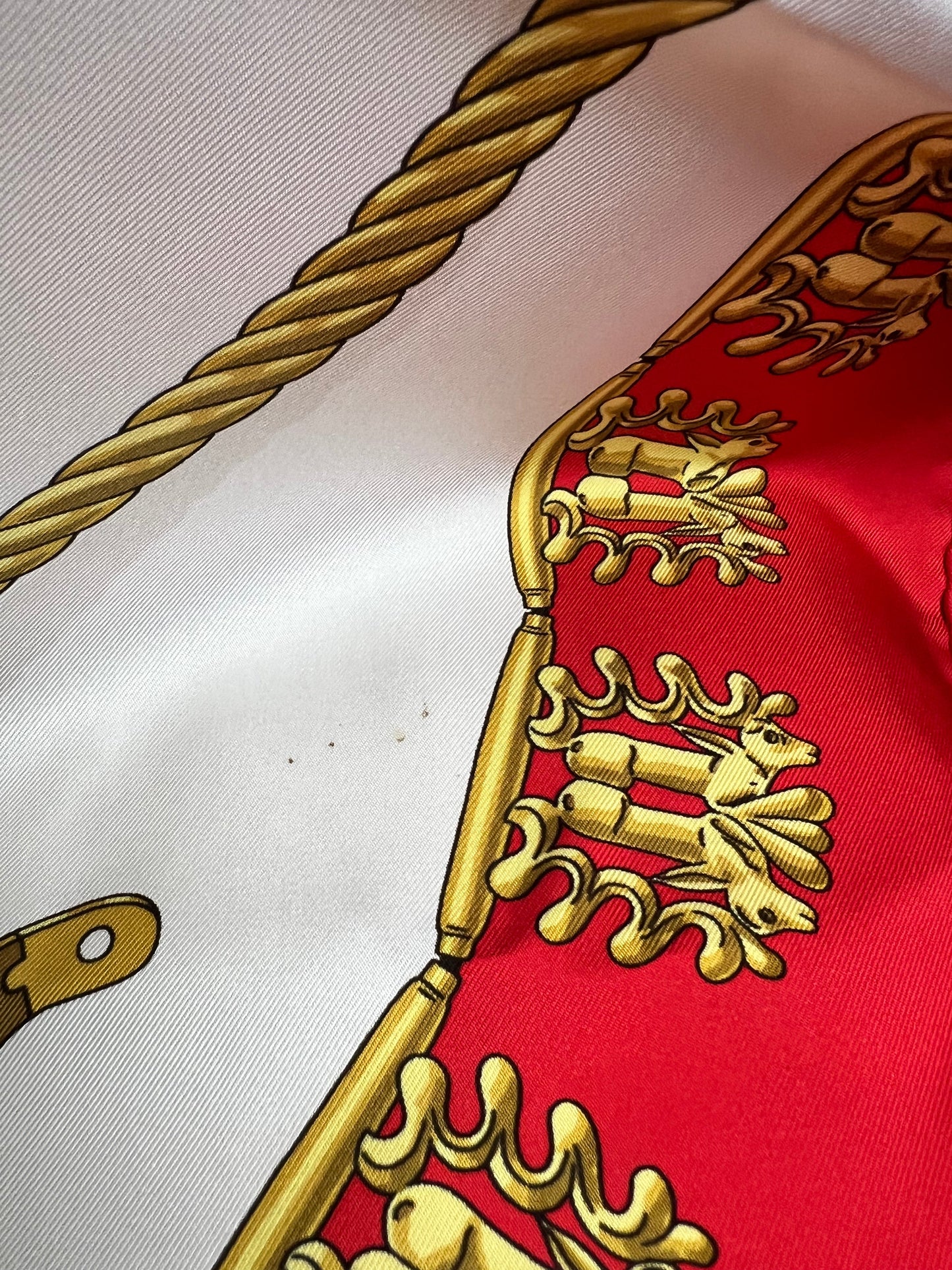 Hermès silk scarf "Les Cavaliers d'Or"