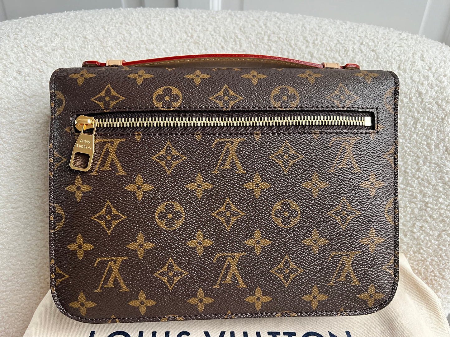 Louis Vuitton Pochette Metis Monogram (RRP £2,020)