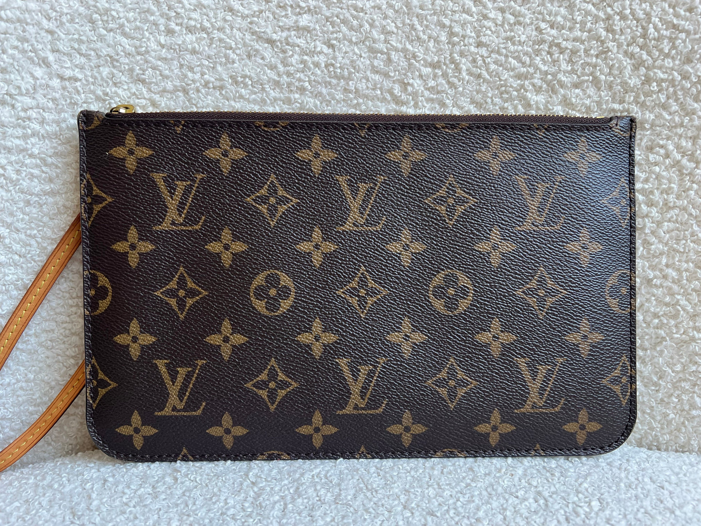 Louis Vuitton Pouch (from Neverfull MM) in Monogram