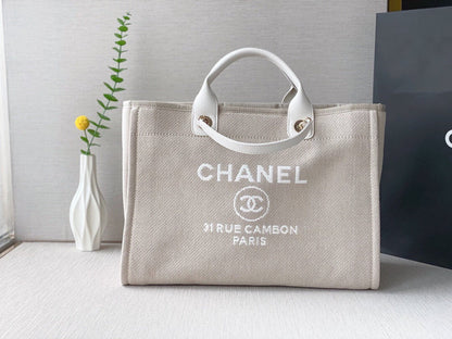 Chanel Luxury Handbag Style 142