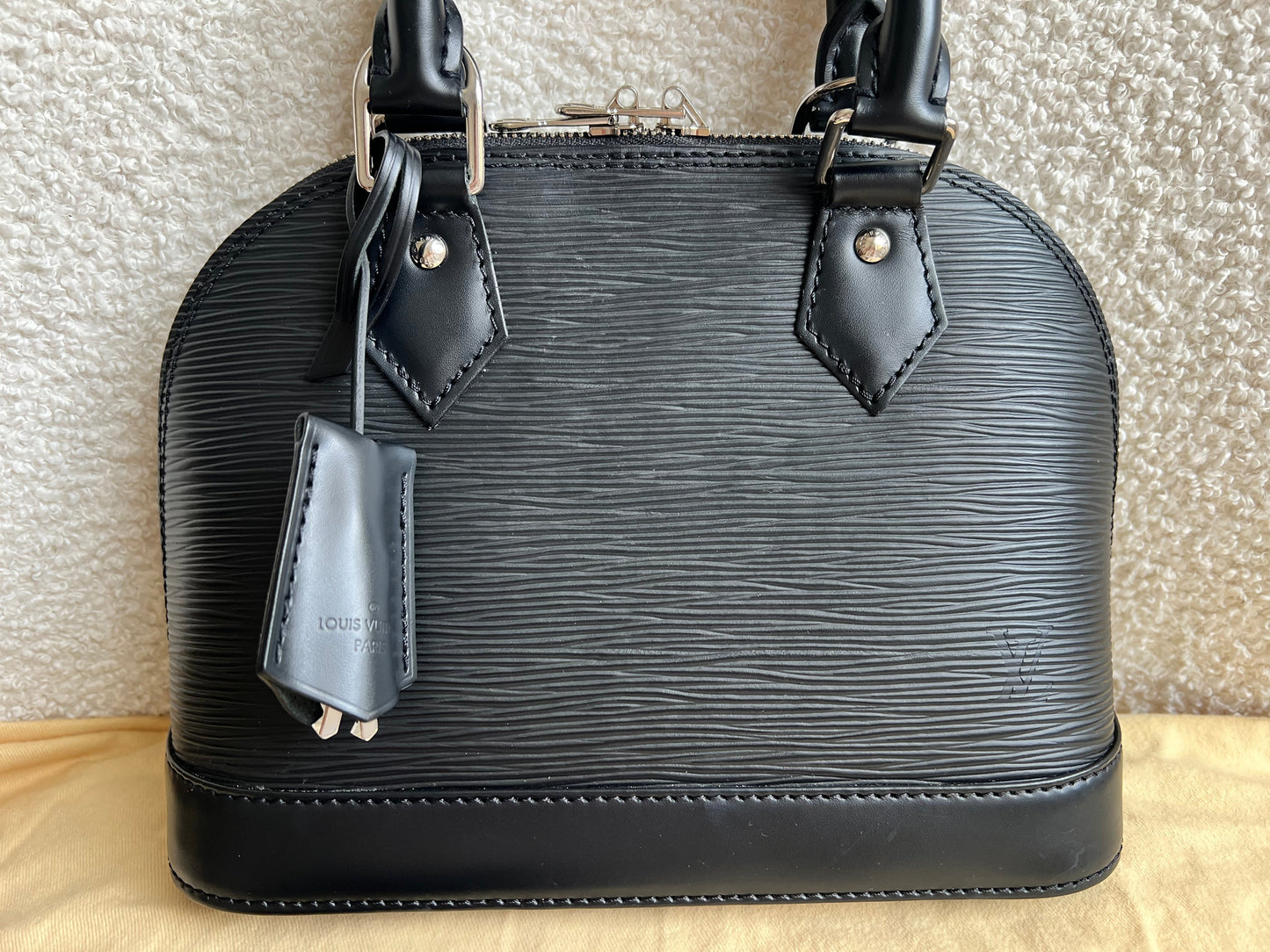 Louis Vuitton Alma BB Black Epi (RRP £1540)
