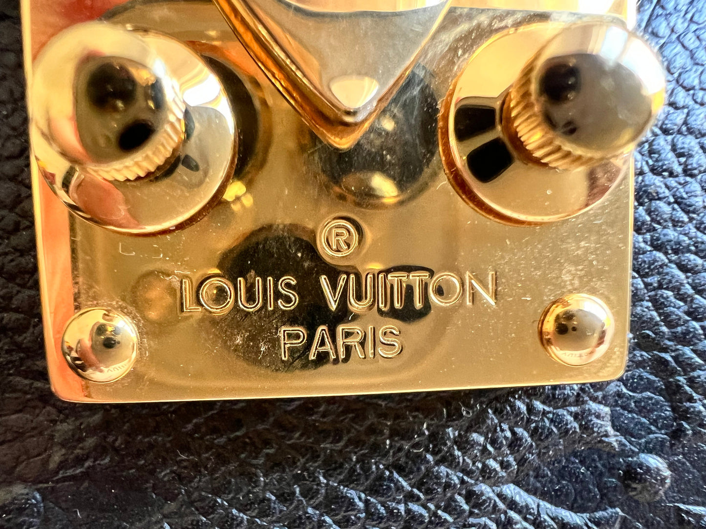 Louis Vuitton Pochette Metis Black Empreinte (RRP £2,200)